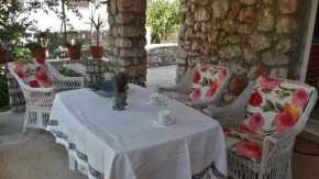 Отель Ljubica apartment Supetar  Супетар